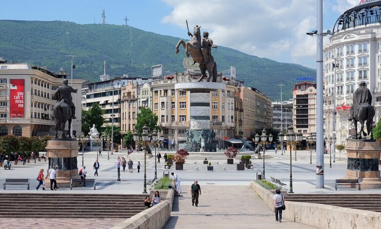 Sa para ruajnë qytetarët në banka qytetarët e Maqedonisë së Veriut