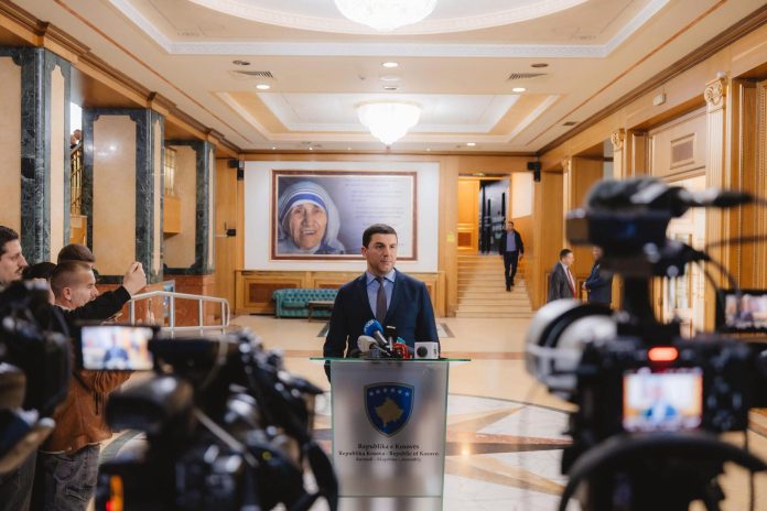 Memli Krasniqi jep dorëheqje si kryetar i PDK së  ja kush vjen pas tij 