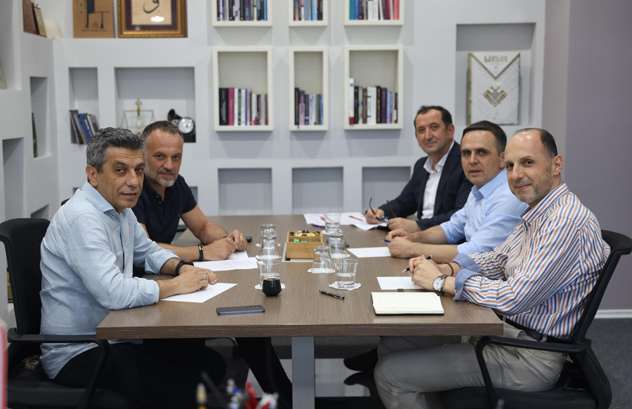 Ndarja e pozitave  VLEN i ende nuk i ka gati emrat