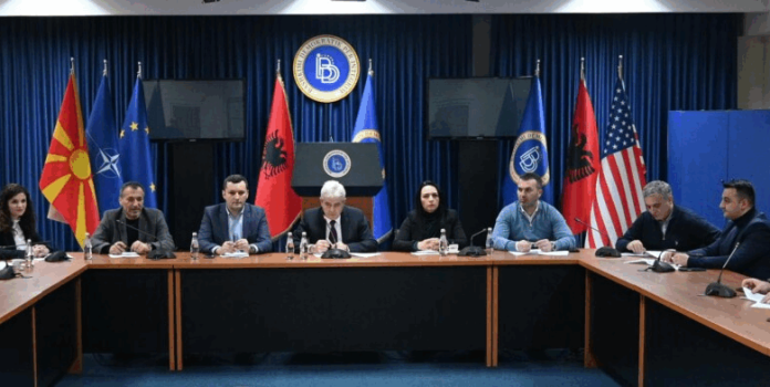 Ahmeti don ndryshime duke ndryshuar strukturat partiake  por jo dhe veten  