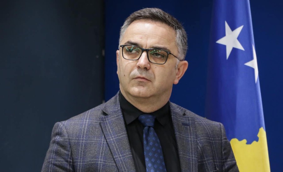 Tahiri  Kurti nga dita e parë nuk i ka pasur numrat për qeveri