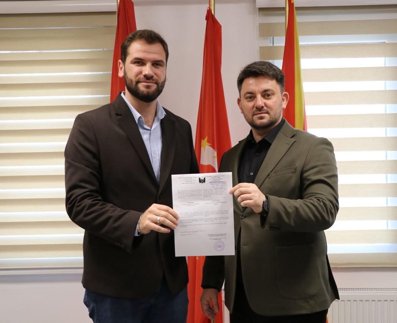 Amir Idrizi caktohet zëvendës Kryetar i ri i Komunës së Sarajit