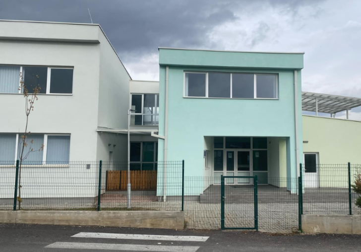 Çerdhja në Komunën e Tearcës gati tre vite me dyer të mbyllura  zvarritet hapja