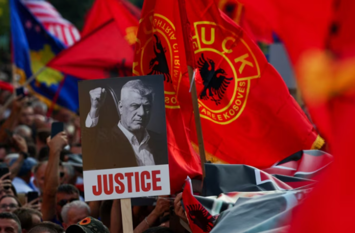 Dy rrëfime  një vendim  Si do të mbahet mend UÇK ja 