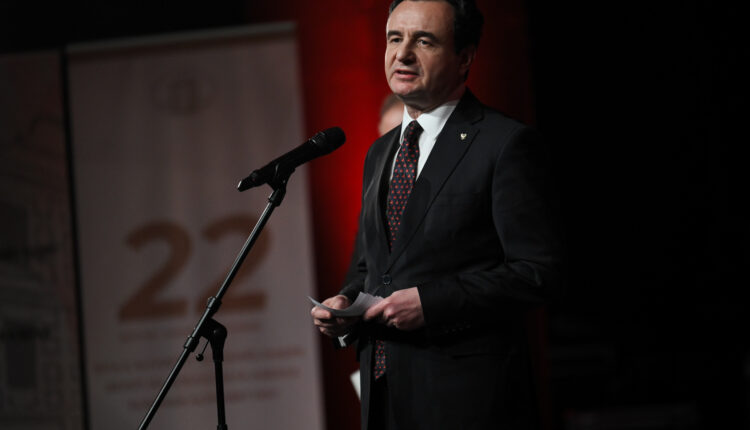 Albin Kurti viziton Manastirin në Ditën e Alfabetit  Gjuha e njësuar  themel i bashkimit kombëtar