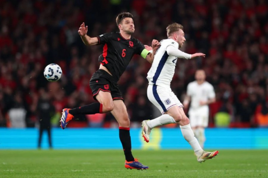 Historiku përballë Anglisë  Shqipëria vetëm humbje