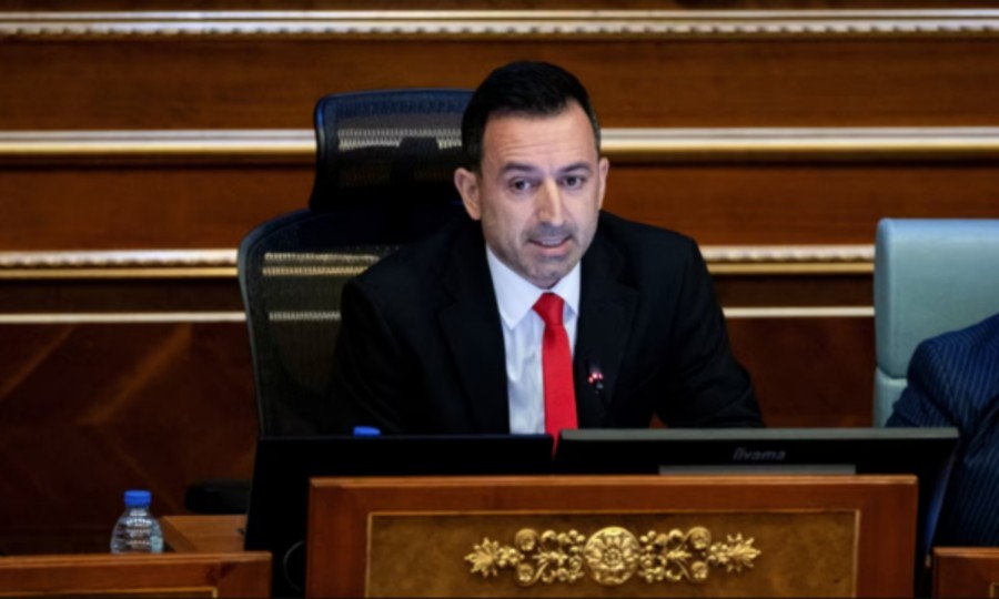 Basha i mbyll diskutimet  por lë të hapur seancën