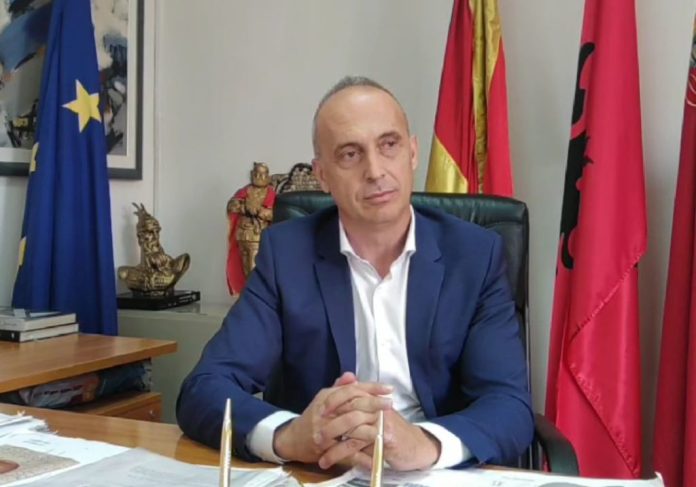 Edhe një kallëzim penal për Fatmir Deharin