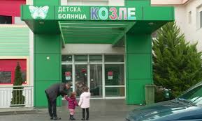 Rritet numri i fëmijëve me infeksione respiratore në Kozle  Foshnja njëmuajshe  pacienti më i vogël mes 60 fëmijëve të hospitalizuar
