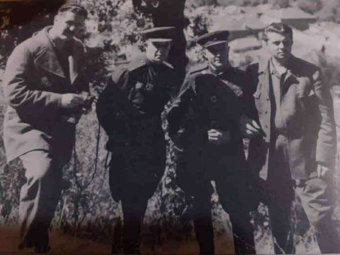 a-po-ringjallet-enverizmi-bolshevizmi-dhe-jugosllavizmi-te-shqiptaret-gazetari-lushaj-kerkon-te-jemi-mirenjohes-ndaj-milladin-popoviqit