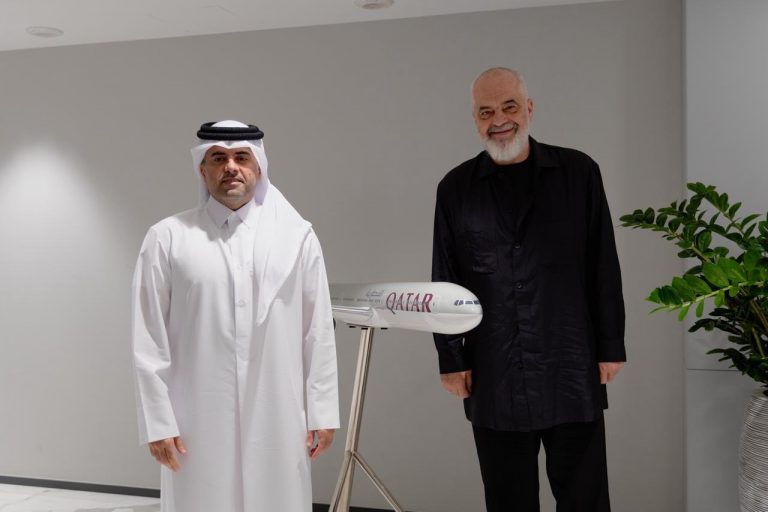 Rama në Katar  Diskutime për nisjen e fluturimeve direkte Shqipëri Katar