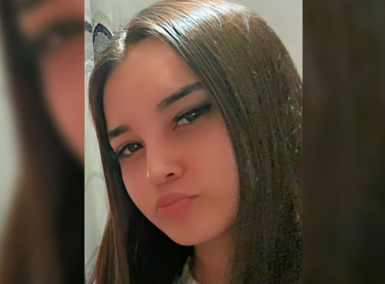 Një nënë kërkon ndihmë për gjetjen e vajzës 14 vjeçare  Shpërndajeni 