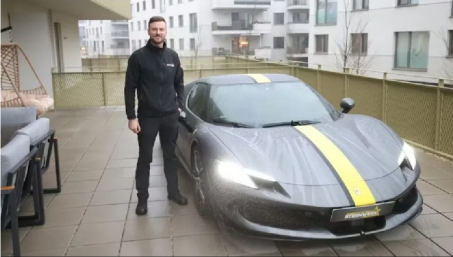 boshnjaku-cmend-austriaket-parkon-ferrari-n-ne-ballkonin-e-baneses-ne-vjene