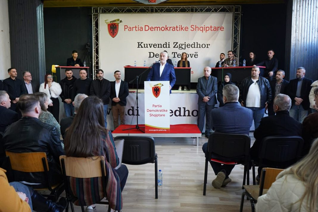 Visar Palloshi zgjedhet kryetar i Degës PDSh  Tetovë