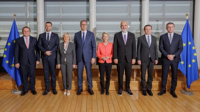 Ballkani Perëndimor mbetet në pikë kritike  Serbia pengesë për Kosovën