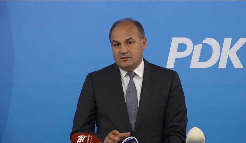 Hoxhaj  Albin Kurti nuk është më kryeministër pas 28 dhjetorit