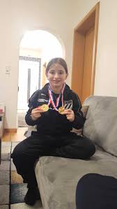 Vajza kumanovare Mirvete Misini në majë të U 13  Trofeu në Gjermani u dedikohet të gjitha vajzave kumanovare që e duan futbollin