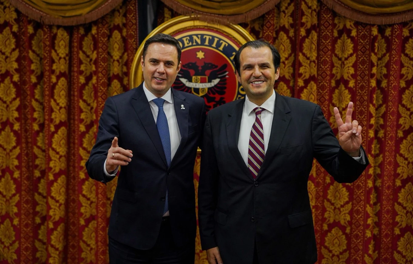 Ukë Rugova zyrtarizohet si kandidat i LDK së për deputet