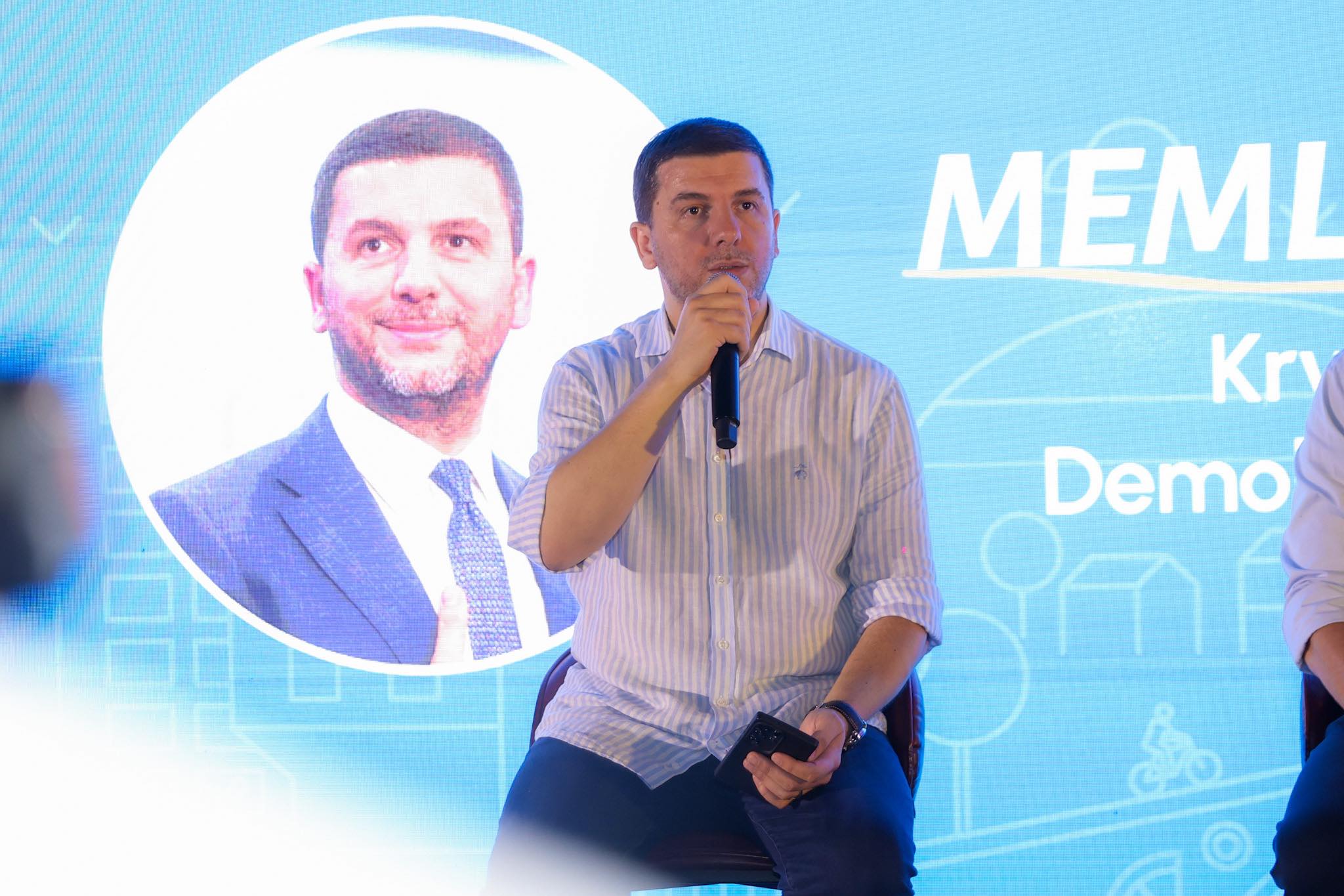 Zhdukja e Memli Krasniqit   dy javë  asnjë fjalë e asnjë paraqitje për rezultatin e PDK së