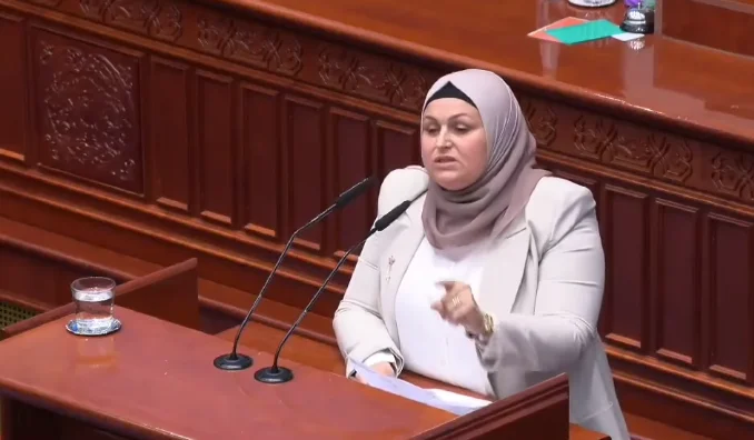 Deputetja Saliu  mesazh për Ditën e Mbulesës  Me mbulesë mund të jesh zë dhe vendimmarrëse  identitet jo pengesë