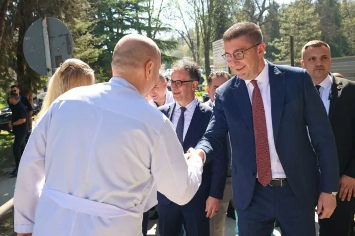 mickoski-jane-rikonstruktuar-plotesisht-6-salla-operacioni-ne-qendren-klinike-nene-tereza