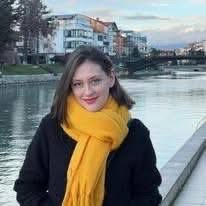 Doktoresha Hana nga Ohri  mjeke që shëron me profesionalizëm dhe energji pozitive