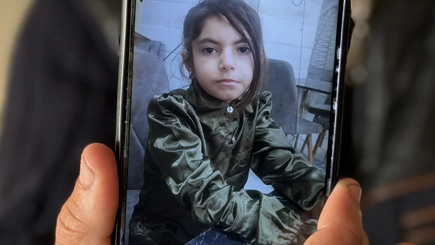 E veshur për shkollë  e kthyer në qefin 