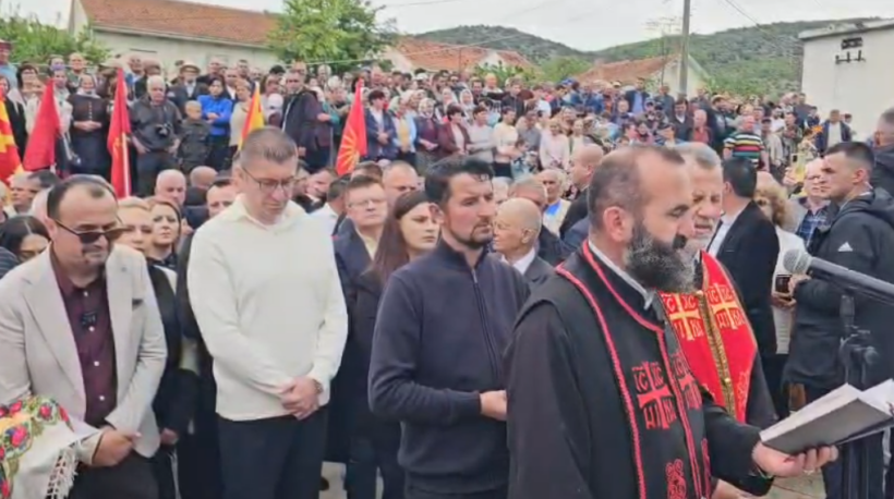 Mickoski vizitë në Pustec  Brezat e rinj nuk duhet të paguajnë çmimin e ndasive politike