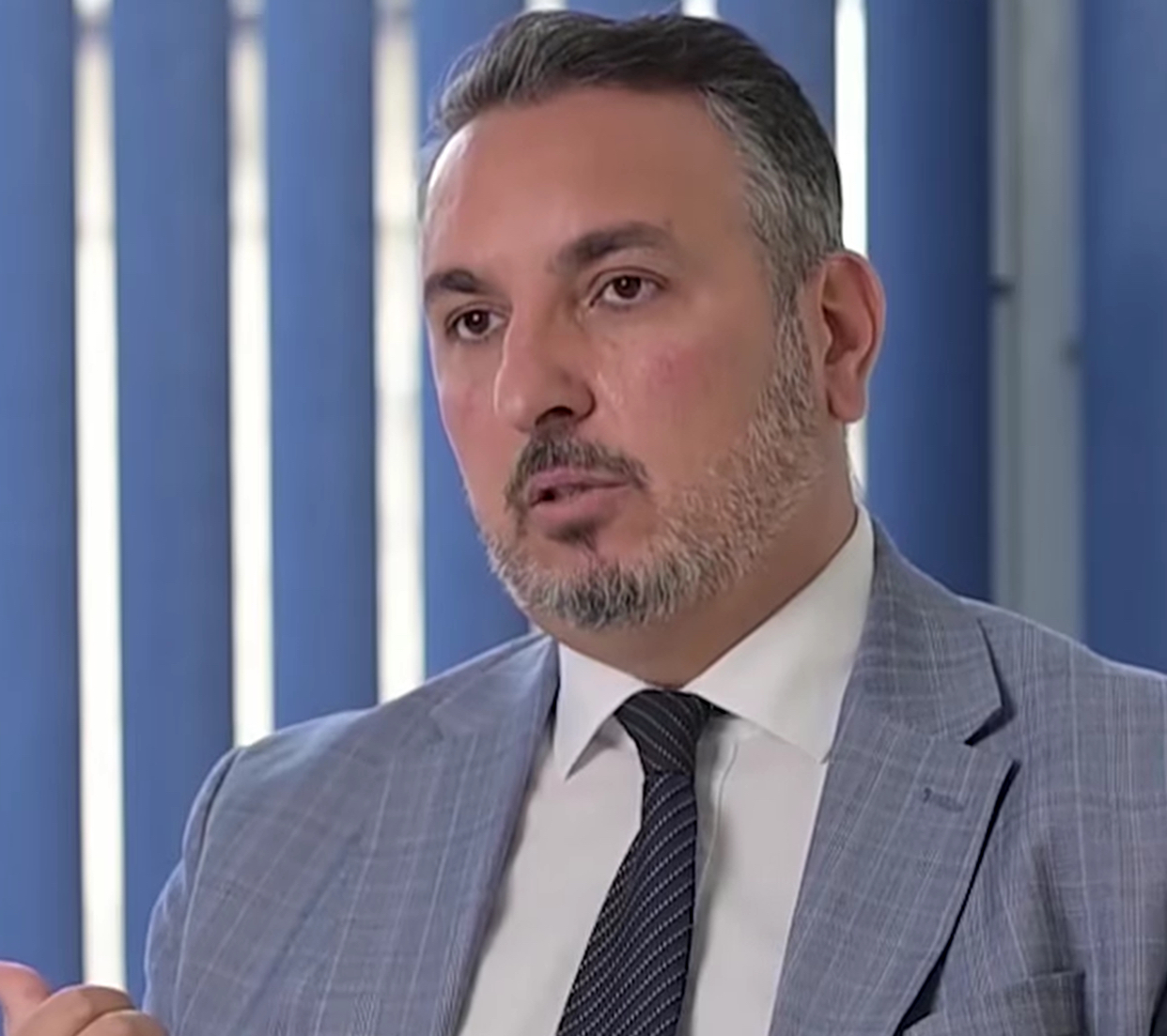 Bekim Fazliu  Hipokrizi që BDI manipulon studentët  8 ministrat e tyre nuk e zgjidhën problemin për 20 vite