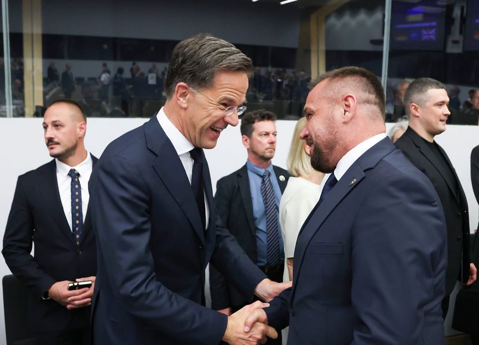 Maqedonci në Bruksel  Kosova thellon bashkëpunimin me NATO n