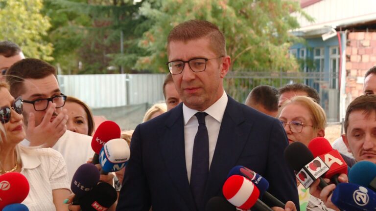 Paralelja shqipe në Shkollën Policore  Mickoski  Të ketë në shqip  por edhe në gjuhë tjera