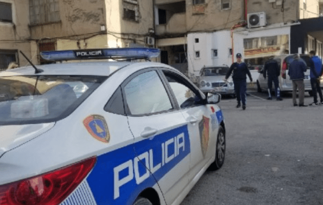 13 vjeçari që e goditi me thikë në zemër bashkëmoshatarin nuk do të mbajë përgjegjësi penale Vëllai i tij 19 vjeçar është në paraburgim për 30 ditë