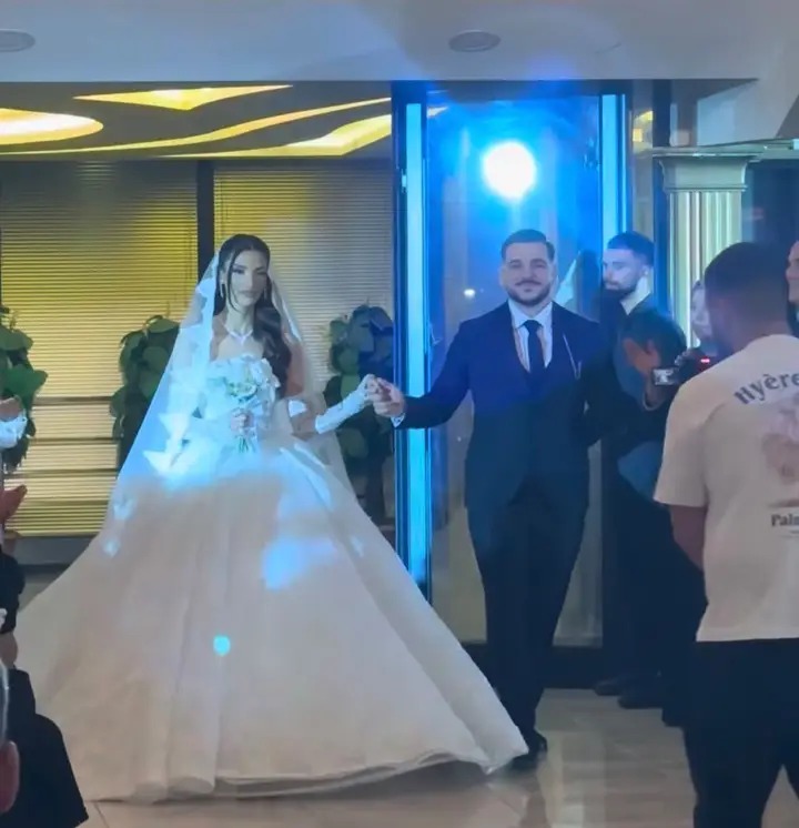 Familja u largua para 55 viteve në Turqi  Omeri kthehet e bën dasmën në Shkup ku edhe do jetojë 